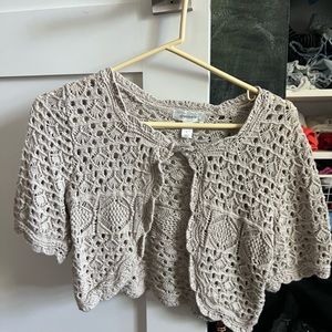 cropped crochet top